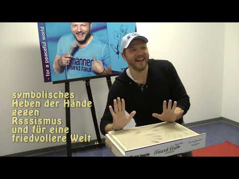 STARS Mario Barth im Signs of Fame des Fernweh Parks Aktuell HD www fernweh park de