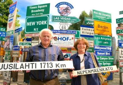 KUUSILAHTI 1713 km und NEPENMÄENKATU (Finnland) KUUSILAHTI 1713 km und NEPENMÄENKATU (Finnland)
