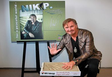 Nik P. Nik P.