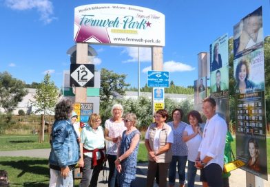 CSU Frauen-Union Oberkotzau spendiert „Willkommensschild“ für den Fernweh-Park