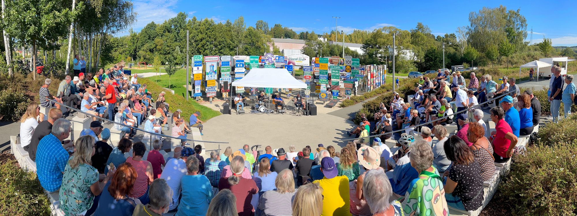 Wee Bush_Panorama_Publikum_0647