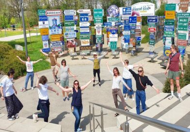 Reiselustige Junggesellin feiert mit „Fernweh-Mädels“ Abschied vom Junggesellendasein im Fernweh-Park Reiselustige Junggesellin feiert mit „Fernweh-Mädels“ Abschied vom Junggesellendasein im Fernweh-Park